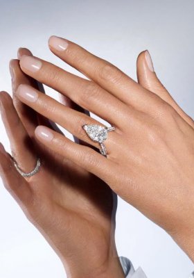 Trendy ślubne: najmodniejsze pierścionki zaręczynowe 2023/24
