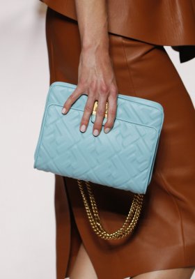 TRENDY WIOSNA LATO 2019 – MANICURE