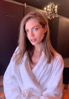 VICTORIA’S SECRET – TRANSGENDEROWA MODELKA PO RAZ PIERWSZY W HISTORII MARKI