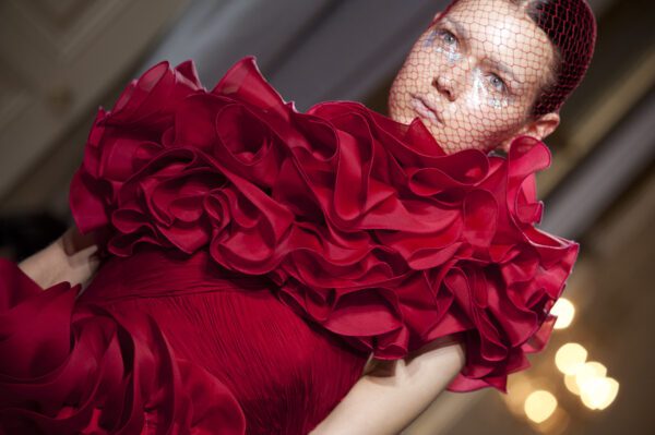 KOLOROWE WŁOSY NA POKAZIE THAKOON WIOSNA LATO 2012 – NOWY TREND?