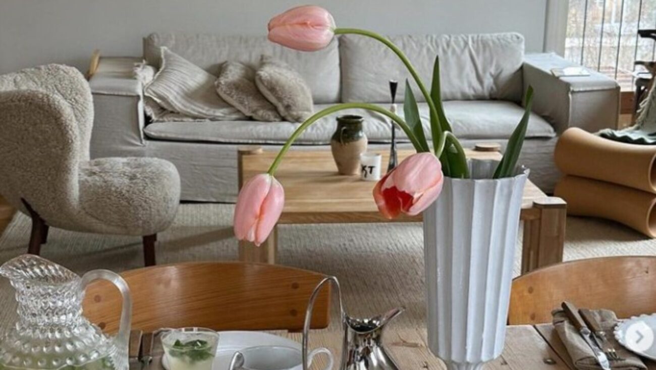 Jak ubrać stół na Wielkanoc? Top 5 pomysłów na piękny wygląd mieszkania