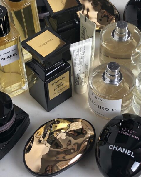 Szykowne nowości: perfumy dla eleganckich kobiet na wiosnę