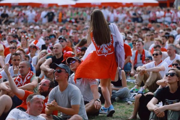 Najlepsze strefy kibica Euro 2024 w Warszawie: gdzie obejrzeć mecz Polska-Austria?