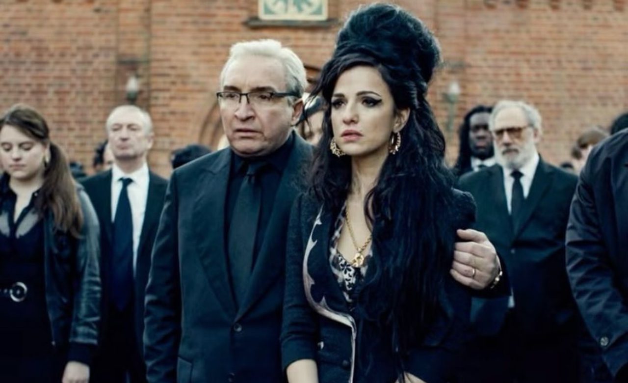 Film “Back to Black. Historia Amy Winehouse” jest już dostępny online