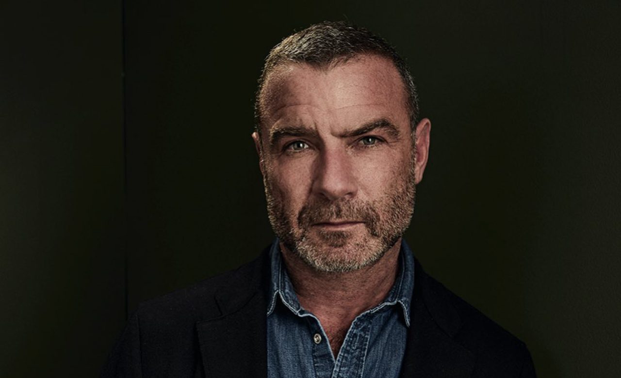 Liev Schreiber: Premiera “The perfect couple” już niedługo!