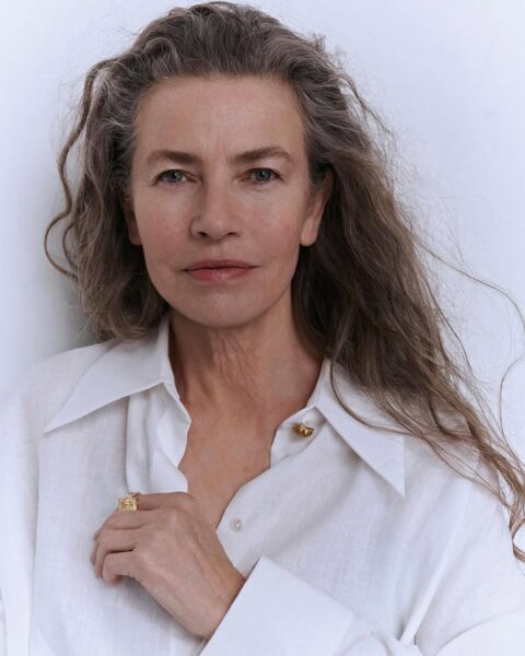 Lidia Popiel to znana polska modelka lat 70., która po latach wróciła do branży i ponownie zachwyca