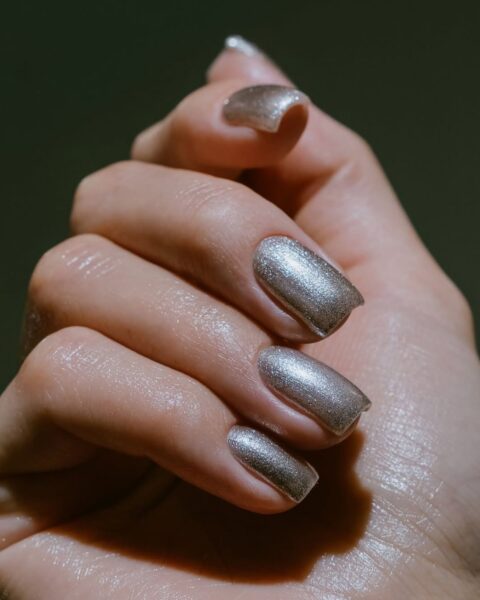 Manicure sylwestrowy zapiera dech i zachęca do szaleństw