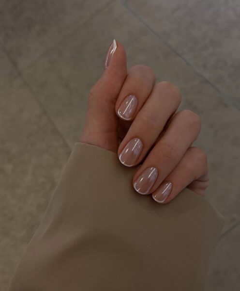Paznokcie z efektem syrenki. Magiczny manicure, który zmienia się pod wpływem światła
