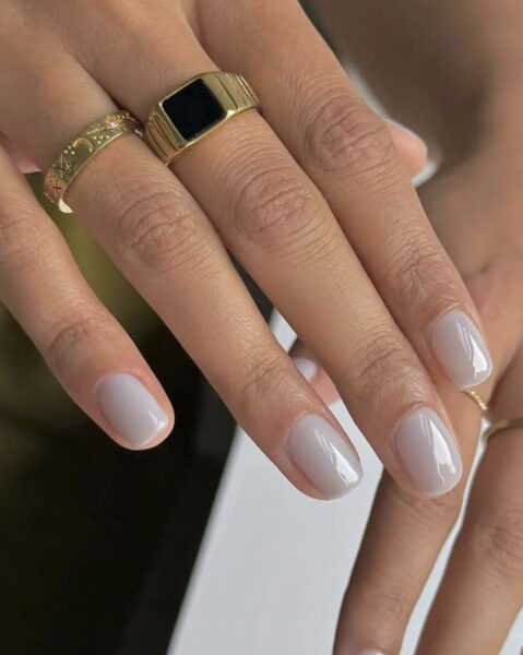 Wodnisty manicure