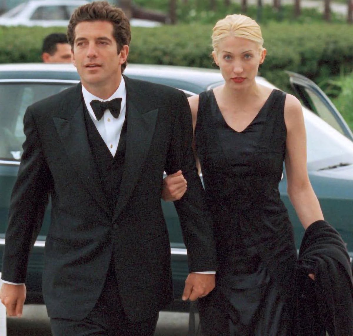 Historia miłości Carolyn Besette i John F. Kenndy’ego Jr. zawita na ekrany! Znamy obsadę!