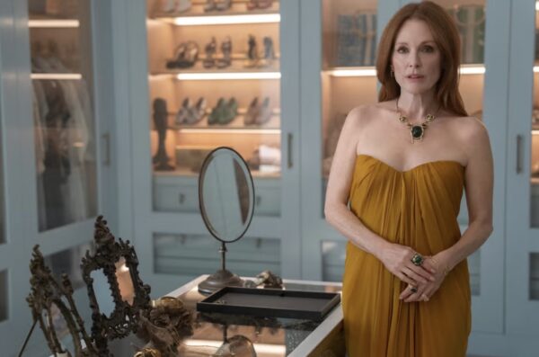 Julianne Moore na planie serialu "Syreny" /fot. Netlfix
