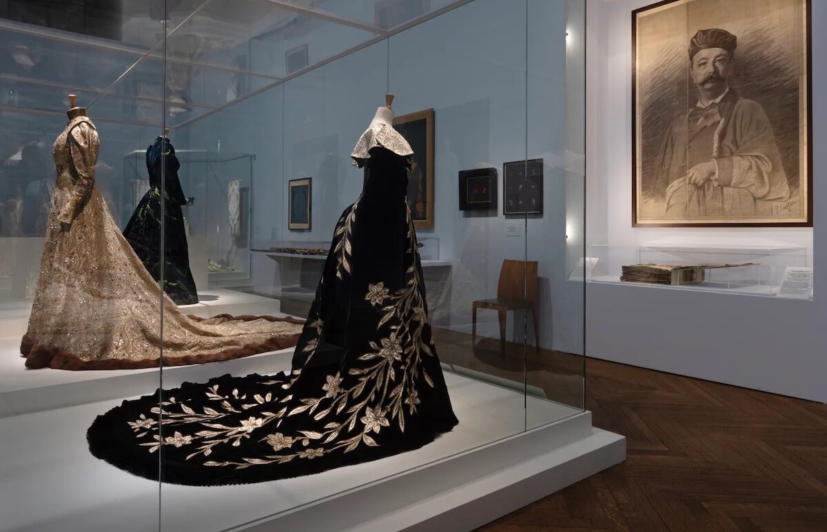 Otwiera się wielka wystawa mody haute couture w Paryżu! “Worth: Inventing haute couture” zaprasza do Petit Palais