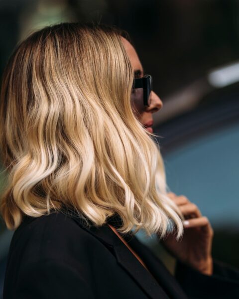 Long bob. Komu pasuje i jak wykonać? Przeczytaj przed obcięciem włosów