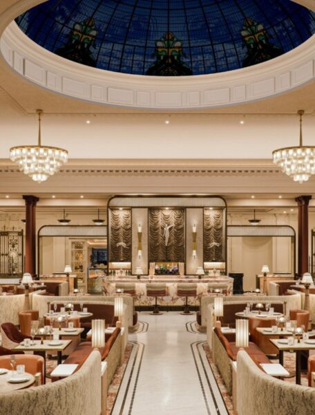 Restauracja hotelu The Savoy w Londynie.