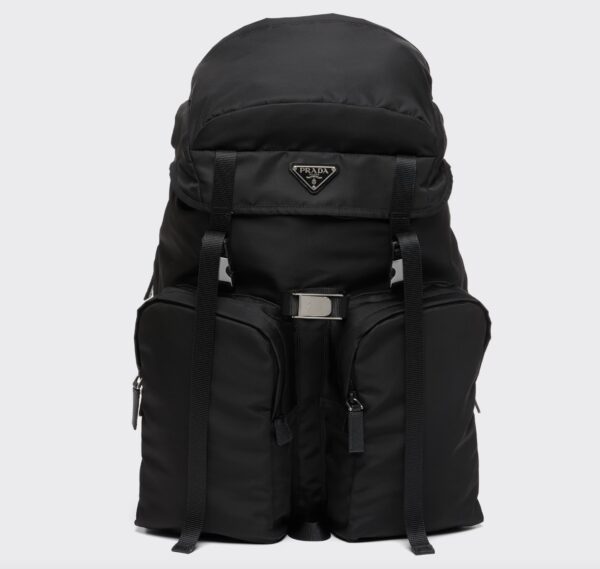 Czarny nylonowy plecak Prady /fot. Prada.com