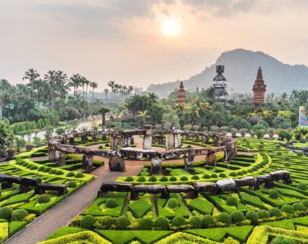 Ogórd Nong Nooch w prowincji Chonburi w Tajlandii.