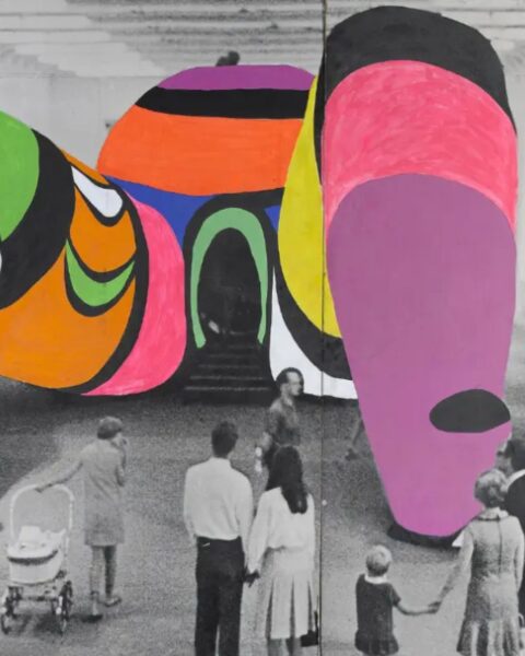 Fragment obrazu z wystawy „Niki de Saint Phalle, Jean Tinguely, Pontus Hultén” w Paryżu.