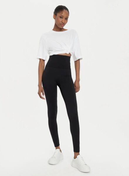 Czarne legginsy z wysokim stanem Wolford /fot. Modivo.pl