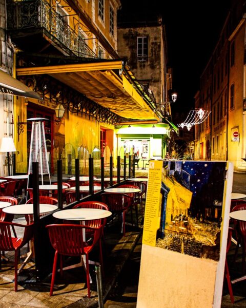 Arles nocą dziś /fot. Instagram.com/60yearsoftraveling