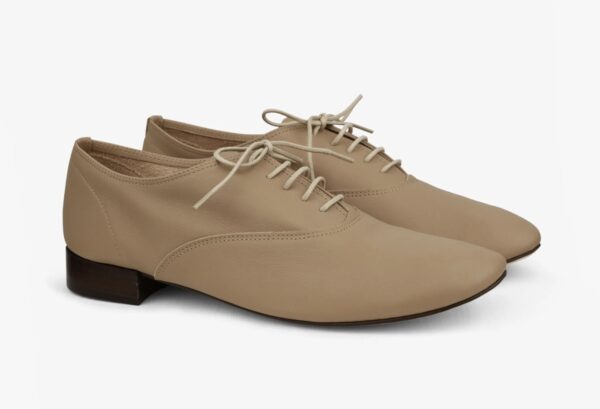 Buty derby model Zizi /fot. Repetto.com