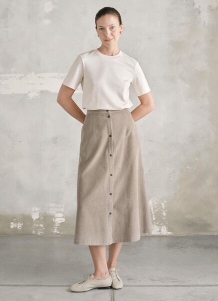 Sztruksowa spódnica midi Elementy /fot. Elementywear.com