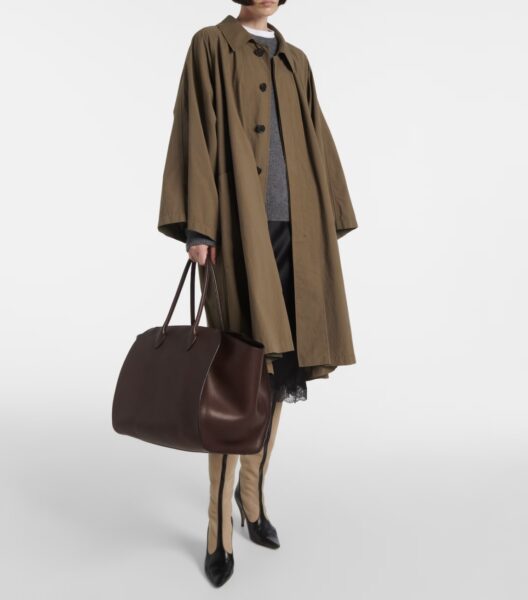 Marlo Tote Bag od The Row /fot. Mytheresa.com