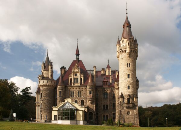 Pałac w Mosznej.