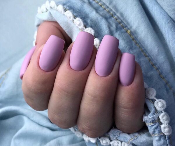 Wrzosowy manicure. 