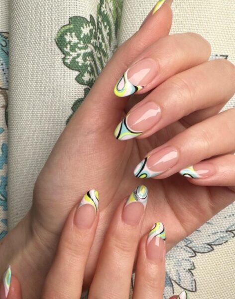 Pucci manicure.