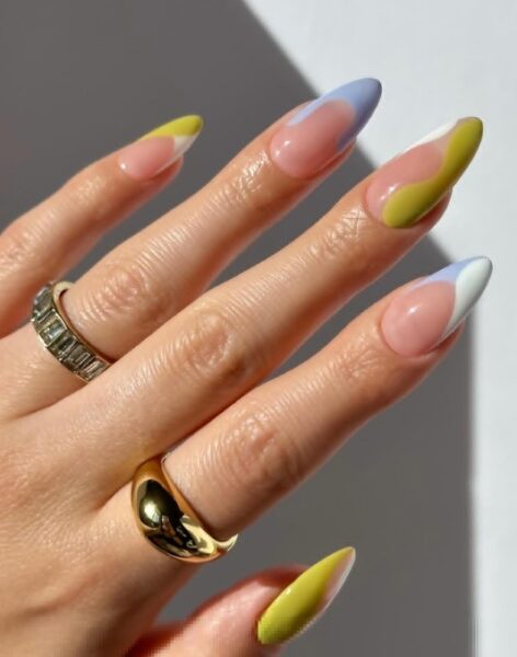 Pucci manicure.