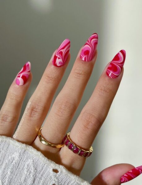 Pucci manicure.