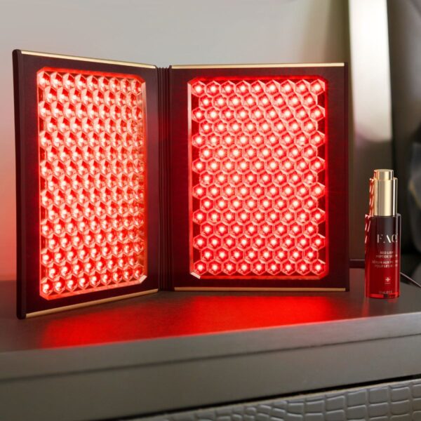 Panele FAQ™ Dual LED Panel od Foreo i Swiss. Zdjęcie produktowe.