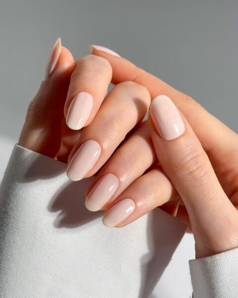Skandynawski manicure – minimalizm i naturalne piękno prosto z północy