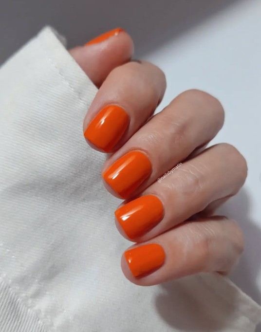 Pumpkin nails – dyniowy manicure, który docenią nie tylko fanki najświeższych trendów