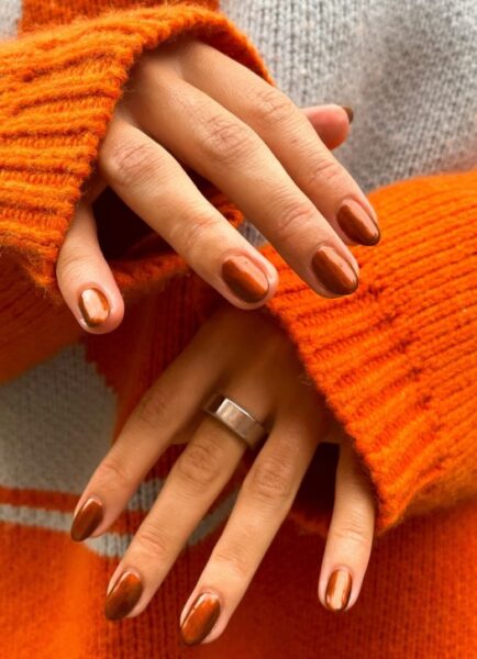 Kasztanowy manicure. 