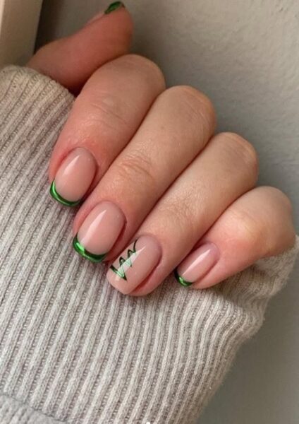 Świąteczny manicure. 