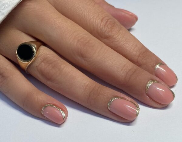 Świąteczny manicure. 