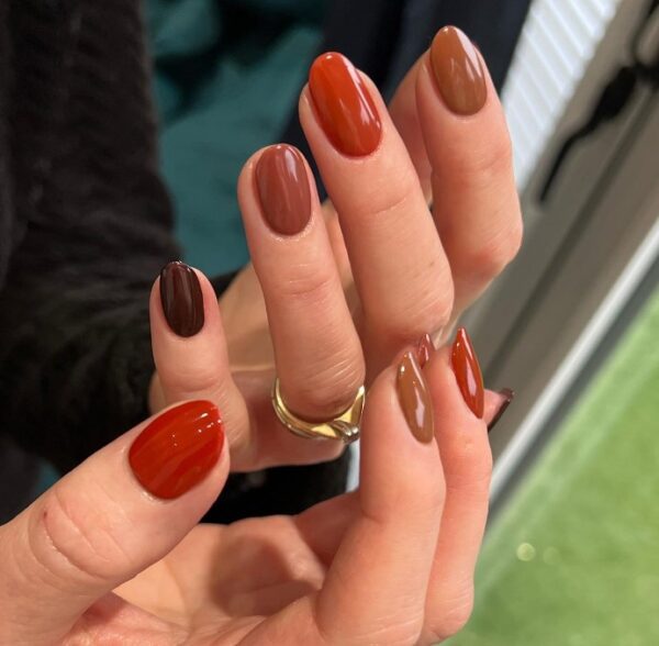 Terakota manicure.