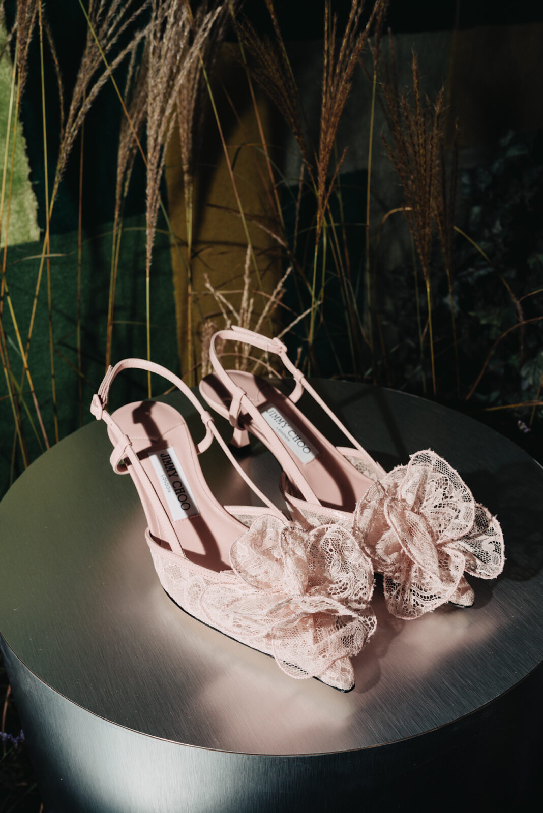 Zawsze marzyłam o butach Jimmy Choo. W sieci znalazłam zaskakujące promocje