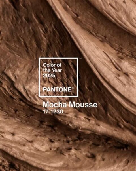 Kolor roku 2025 Instytutu Pantone czyli Mocha Mousse.
