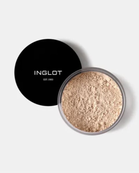 Puder Inglot Blur Effect Vanilla Blur.