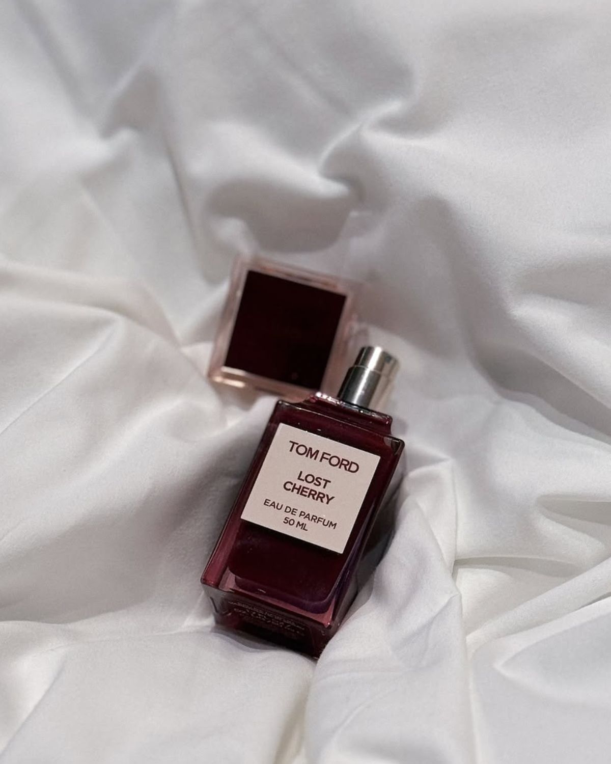 Wiśniowe perfumy na jesień 2025 – te kupuję jako redaktorka beauty i pachę prawdziwą jesienią