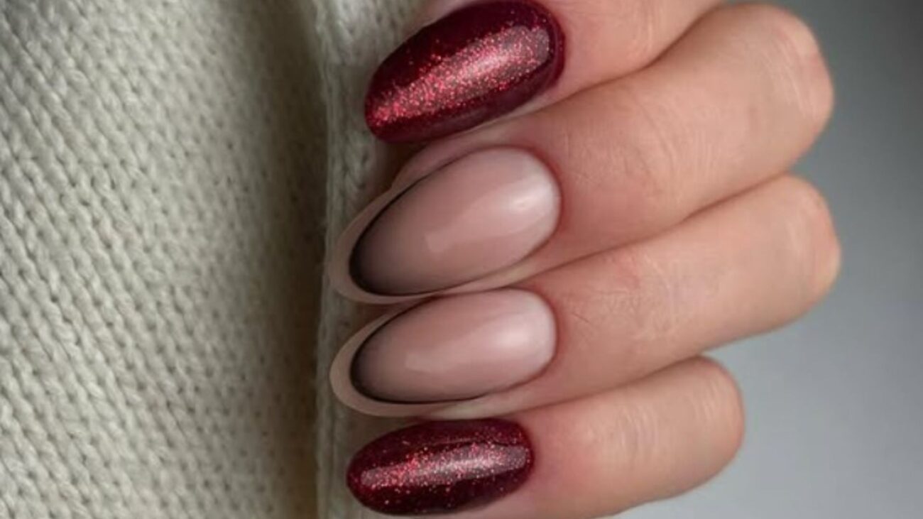 Blood moon manicure to opcja idealna na koniec października