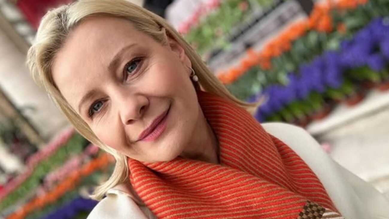 Marynarka Małgorzaty Kożuchowskiej rozbudziła sieć. Wiemy, gdzie można kupić ten model
