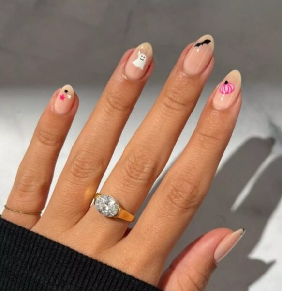 Manicure na halloween.