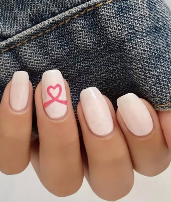 Różowe paznokcie w październiku to coś więcej, niż stylowy manicure
