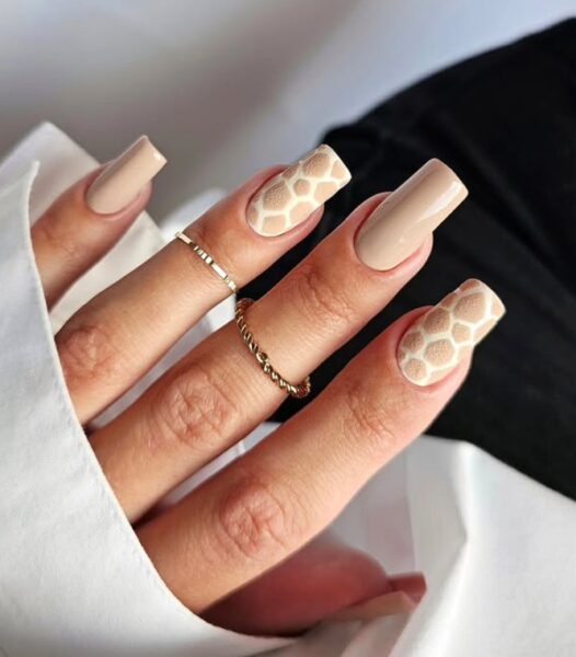 Animal Print nails. 