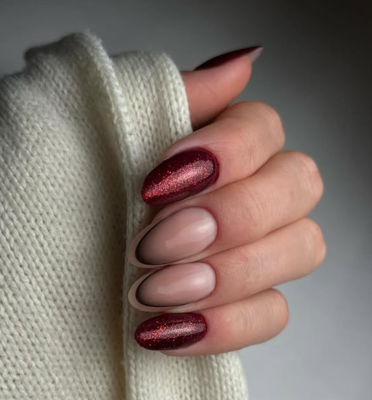 Blood moon manicure to opcja idealna na koniec października