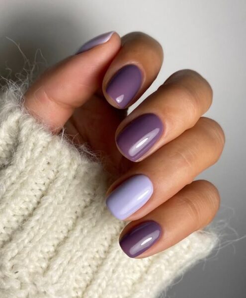 Bakłażan manicure. 