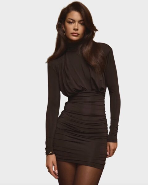 Brązowa sukienka z drapowaniem Giorgia od Le Prive